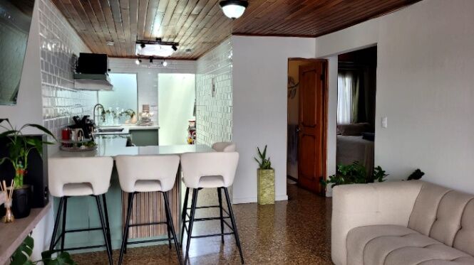 Venta de Apartamento recien remodelado en Tibás Centro en San Juan, Tibás, San José — ₡ 55 500 000