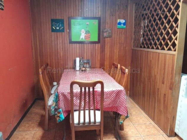 Venta casa esquinera de 1 nivel con 5 habitaciones #26-1857 GS en San Isidro, Vázquez de Coronado, San José — $114,000