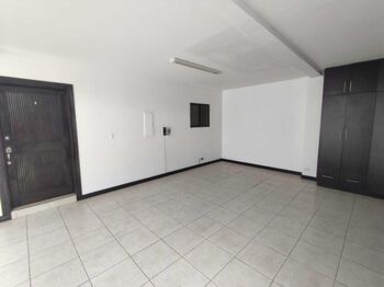 Venta de Casa en Curridabat, San Jose.  en Granadilla, Curridabat, San José — $635,000 - Foto 4 de 10