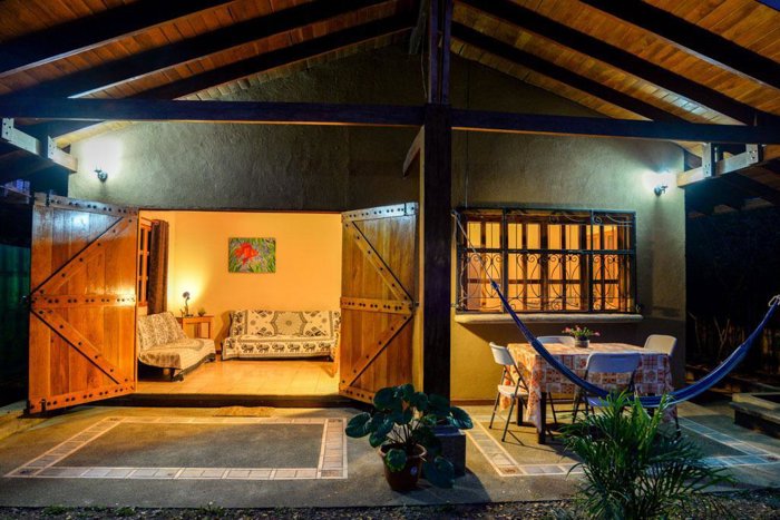 HERMOSA CASA EQUIPADA EN PLAYA HERMOSA en Jacó, Garabito, Puntarenas — $187,000