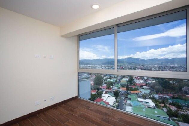 APARTAMENTO EN VENTA, MONTES DE OCA SAN JOSÉ $239.000 COD 26-704 en San Pedro, Montes De Oca, San José — $239,000