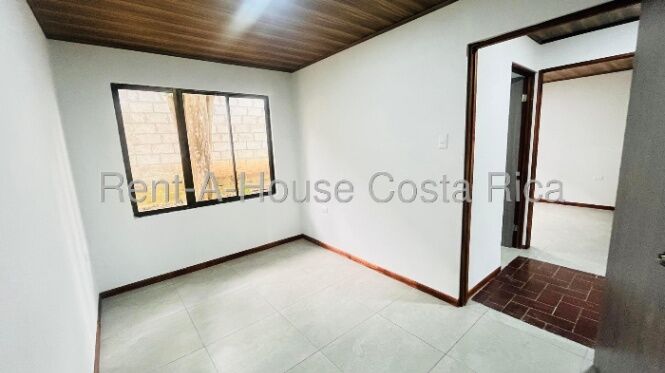 Venta | Casa de 3 habitaciones en San Francisco de Dos Ríos #26-1465 GS en San Francisco de Dos Ríos, San José — $182,214