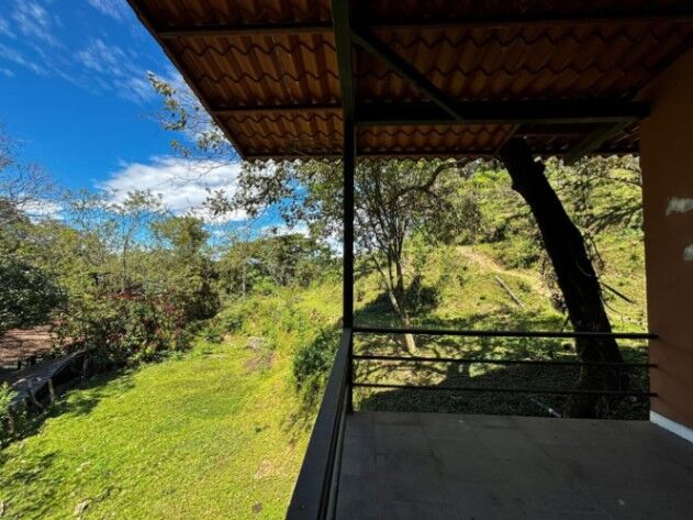 VENDO LOTE + 2 APARTAMENTOS EN COLÓN, SAN JOSÉ. en Colón, Mora, San José — $365,700