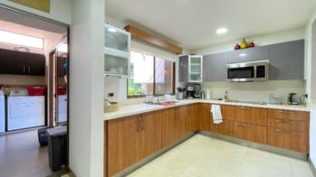 Venta de Casa en Belên, Heredia.  in San Antonio, Belén, Heredia — $225,000 - Photo 4 of 10