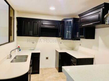 Venta de Casa con 2 Apartamentos en San Diego, La Unión. RAH 27-78 PRECIO REBAJADO en San Diego, La Unión, Cartago — 137 000 000 ₡ - Foto 5 de 6