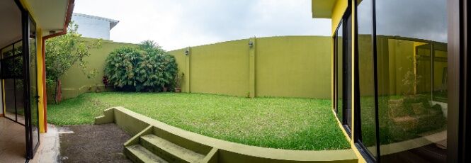 Venta de Casa en Residencial Sierras de la Unión en Tres Ríos, La Unión, Cartago — $435,000,000