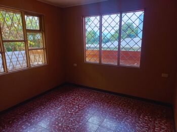 Venta de Amplia Casa Familiar en Barva-San Pedro. RAH 27-194 en San Pedro, Barva, Heredia — 85 000 000 ₡ - Foto 5 de 10