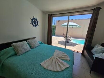VENTA CASA CON PISCINA PRIVADA ⭐ SuperAnfitrión Airbnb | Venta RÁPIDA Playa Bejuco en Parrita, Puntarenas — $245,000