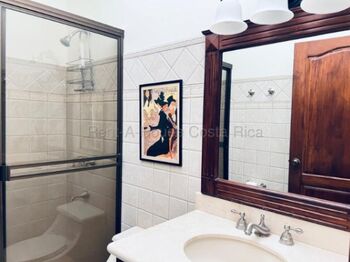 Venta de Casa en Santo Domingo de Heredia. RAH 26-1825 PRECIO REBAJADO in San Vicente, Santo Domingo, Heredia — $498,000 - Photo 4 of 6
