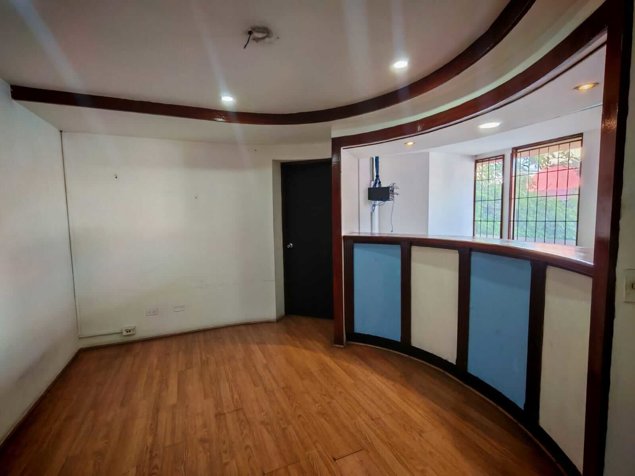 Venta Oficina Condominio Barrio Amón in Carmen, San José — $106,000 - Photo 2 of 28