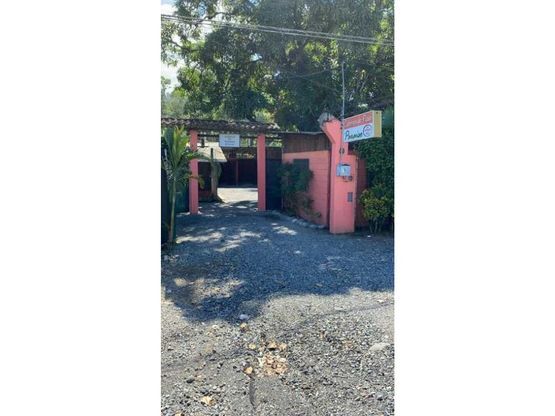 ALQUILER DE CABINAS, LIMÓN, SOBRE RUTA 32 en Limón — ₡ 800 000