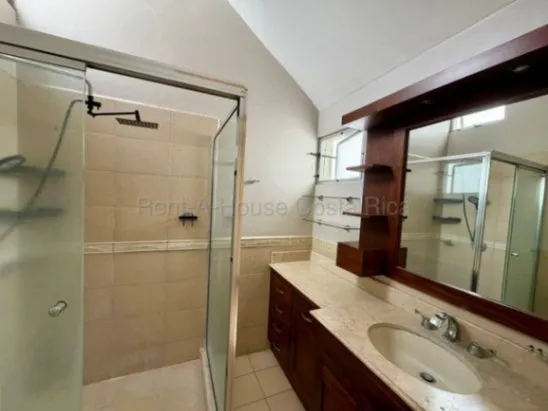 Venta de Casa en San Pablo de Heredia. RAH 26-1919 in San Pablo, Heredia — $230,000 - Photo 3 of 19