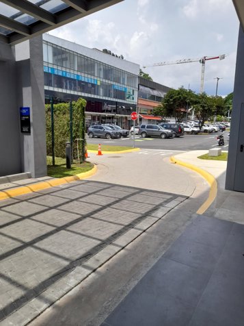 VENTA DE LOCAL COMERCIAL, HEREDIA, CORPORATE CENTER C3. in Heredia — $190,000
