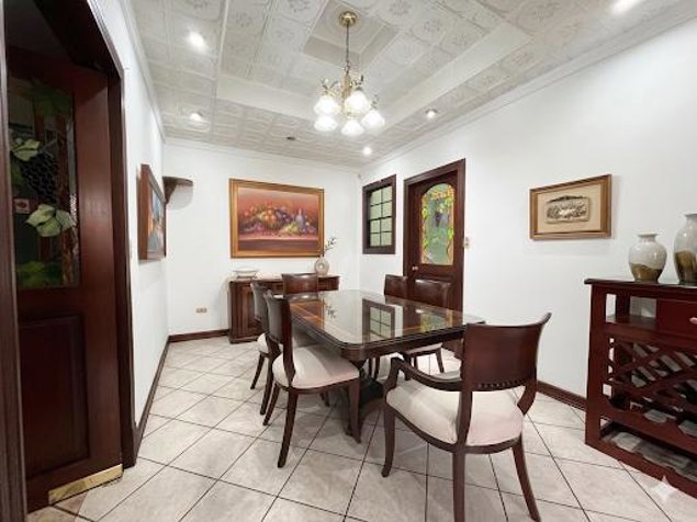 Casa en venta en Guayabos de Curridabat en Curridabat, San José — $340,000