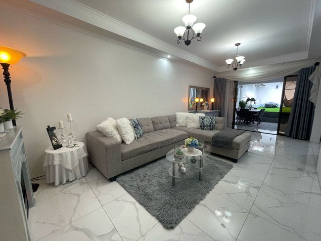 Venta de Moderna Casa en Paso Ancho en San Sebastián, San José — $265,000 - Foto 2 de 50