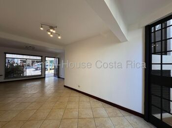 Se alquila casa en San Rafael Escazú 26-1475 in San Rafael, Escazú, San José — $1,950 - Photo 5 of 19