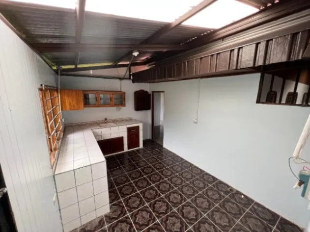 Venta de Confortable Casa en Atenas / Mls. 26-694 OFC JB in Atenas, Alajuela — $99,500 - Photo 3 of 6
