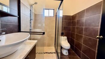 Venta de Casa en Moravia-La Trinidad. RAH 26-1293  en La Trinidad, Moravia, San José — $200,000 - Foto 4 de 19