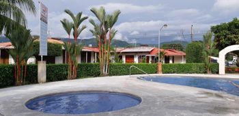 VENTA DE APARTAMENTO AMOBLADO, PUNTARENAS, JACÓ, CONDOMINIO DON PACO in Jacó, Garabito, Puntarenas — $98,000 - Photo 2 of 10