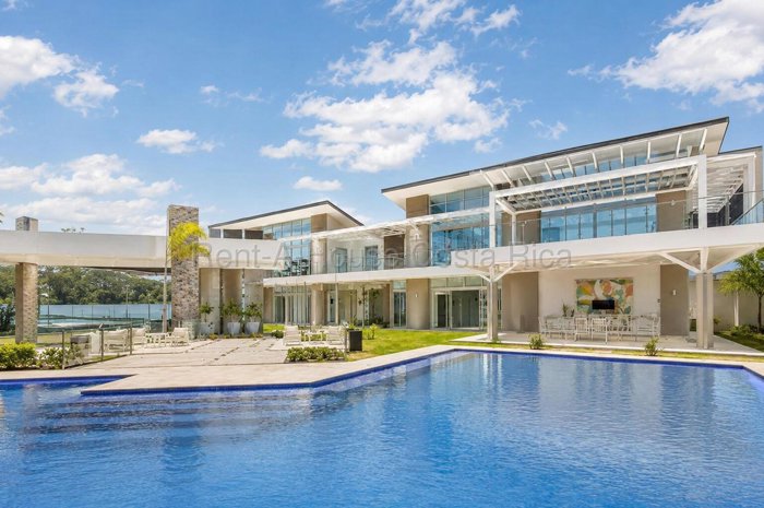 Casa en alquiler en Condominio La Arboleda, Belén, Heredia en La Ribera, Belén, Heredia — ₡ 1 200 000