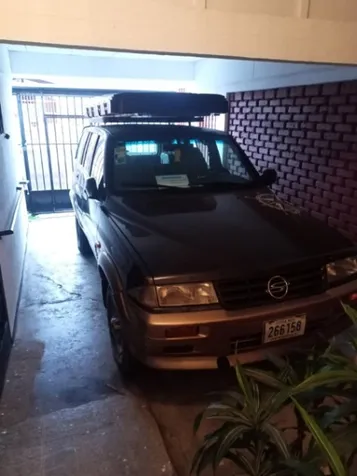 Se vende casa en José María Zeledón  in Curridabat, San José — ₡ 88 000 000