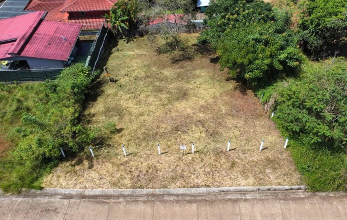 Lindo lote en venta en San Isidro del general! in San Isidro De El General, Pérez Zeledón, San José — ₡ 36 000 000