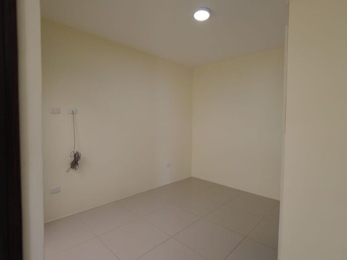 CASA EN VENTA EN SAN RAFAEL DE HEREDIA en San Rafael, Heredia — $185,000