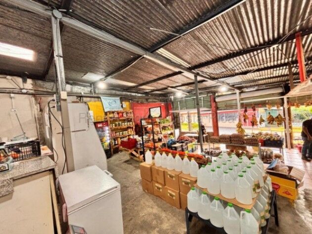Venta de Bodega Industrial San Nicolás de Cartago. RAH 27-124 en San Nicolás, Cartago — ₡ 190 000 000