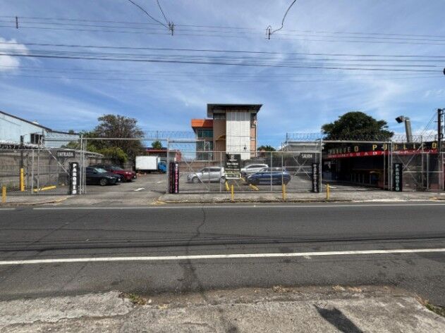 Venta de Parqueo en Goicoechea, San José.  en Guadalupe, Goicoechea, San José — ₡ 375 000 000