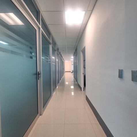 Alquiler de edificio para oficinas. consultorios, en Rohrmoser in Pavas, San José — ₡ 6 000 000 - Photo 2 of 18