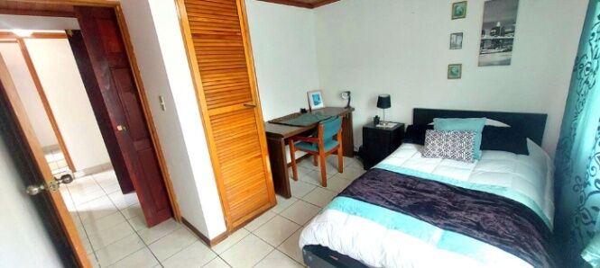Venta de Casa + APTO Amoblado en Santo Domingo de Heredia. RAH 26-1252 en Santo Tomás, Santo Domingo, Heredia — ₡ 250 000 000