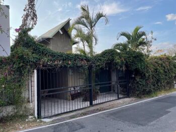 Propiedad rodeada de exhuberante naturaleza en Escazú en San Rafael, Escazú, San José — $2,300 - Foto 4 de 19
