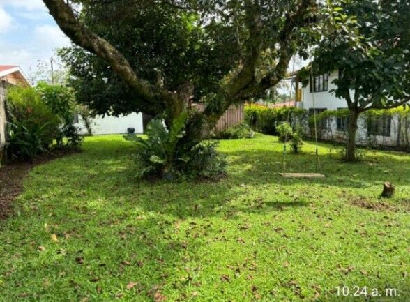 Se vende casa con lote de 657m2 en Alajuela Centro 25-1289 en Alajuela — ₡ 110 000 000