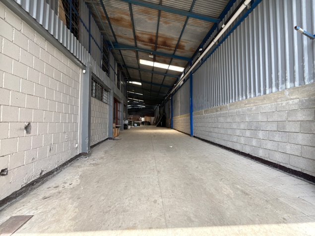 ALQUILER DE BODEGA DE 950 M² | ZONA INDUSTRIAL, URUCA, SAN JOSÉ in Uruca, San José — $8,500 - Photo 2 of 19