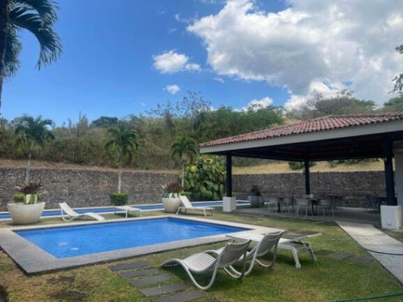 Venta de Apartamento en Santa Ana-Brasil. in Brasil, Santa Ana, San José — $185,000