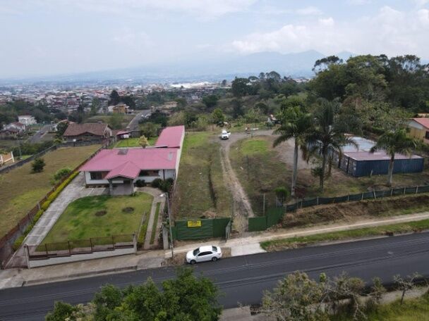 Venta de Proyecto en Goicoechea, San José.  en Mata de Plátano, Goicoechea, San José — $1,987,755