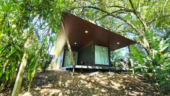 SE VENDE LOTE CON CASA EN HATILLO CON ACCESO A RIO Y SERVICIOS AUTONOMOS en Savegre, Quepos, Puntarenas — $265,000 - Foto 4 de 23