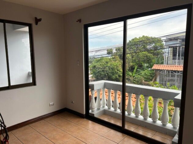 Alquiler de Casa en Escazú. RAH 26-336 en Escazú, San José — $2,000