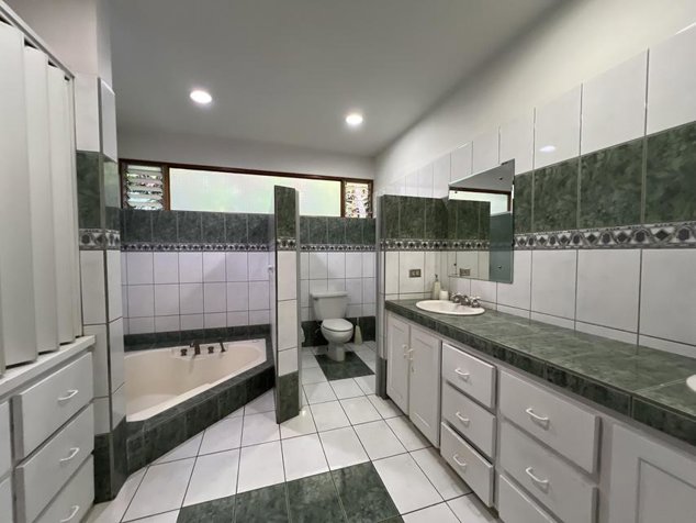 Venta de Casa en Escazú-San Rafael. RAH 26-1295 en San Rafael, Escazú, San José — $850,000