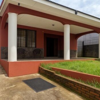 SE VENDE CASA EN SAN ISIDRO DE HEREDIA in San Isidro, Heredia — 115 000 000 ₡ - Photo 5 of 18