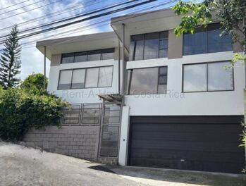 Venta casa independiente San Rafael HEREDIA en Ángeles, San Rafael, Heredia — $260,000 - Foto 2 de 10