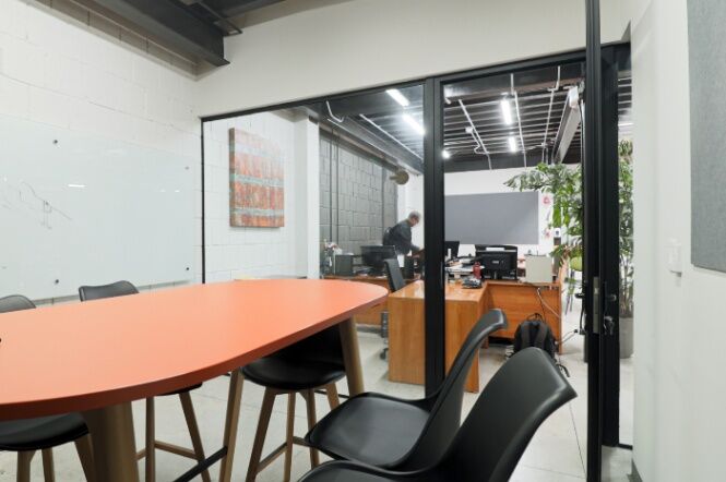 ALQUILER DE OFICINA, SAN JOSÉ, PAVAS, ZONA INDUSTRIAL - 9711515 en Pavas, San José — $8,920