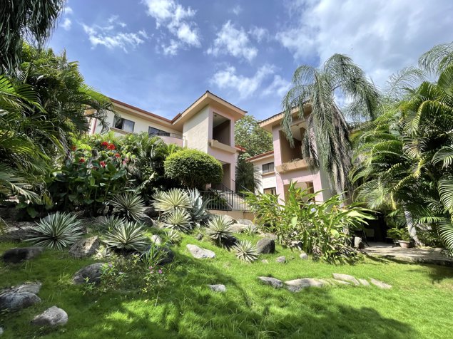 Oferta, apartamento entre Ocotal y Playas del Coco in Sardinal, Carrillo, Guanacaste — $165,000 - Photo 3 of 19