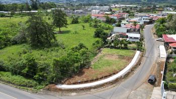 Venta de lote en Cartago, Dulce Nombre, de uso mixto 392m2 - Photo 2 of 3
