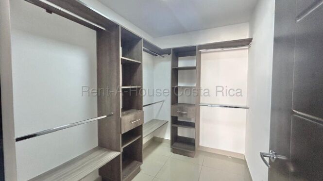 Alquiler de Apartamento en Alajuelita-San Felipe, San José. RAH 26-1572 in San Felipe, Alajuelita, San José — $1,150