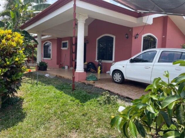 Casa en venta en las Juntas de Pacuar in Daniel Flores, Pérez Zeledón, San José — ₡ 62 000 000
