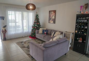 Casa de 3 habitaciones en Condominio Hacienda Colón en Colón, Mora, San José — $1,500 - Foto 2 de 22