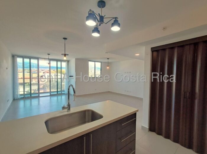 Se alquila amplio apartamento en San Pablo Heredia 26-1427 in San Pablo, Heredia — $1,100