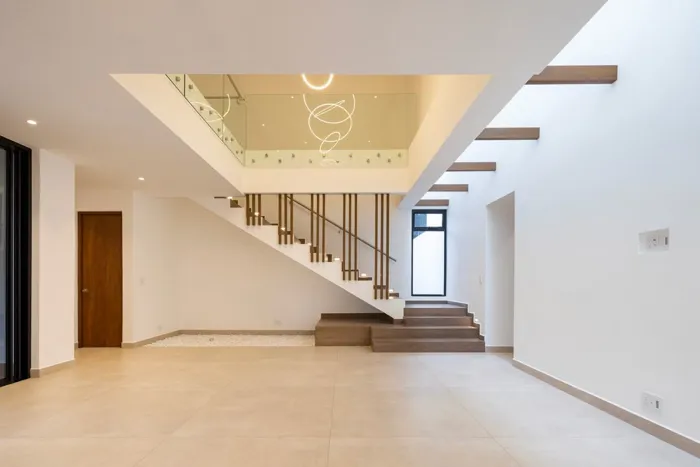 CASA NUEVA! LIGHT OF HOUSE, Laureles, Escazú en San Rafael, Escazú, San José — $1,150,000 - Foto 2 de 25