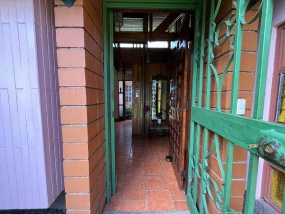 Venta de Casa en Zapote, San José. RAH 26-1215 en Zapote, San José — ₡ 99 000 000 - Foto 2 de 18